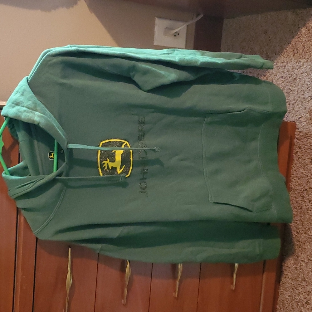 Womens John Deere sweatshirt